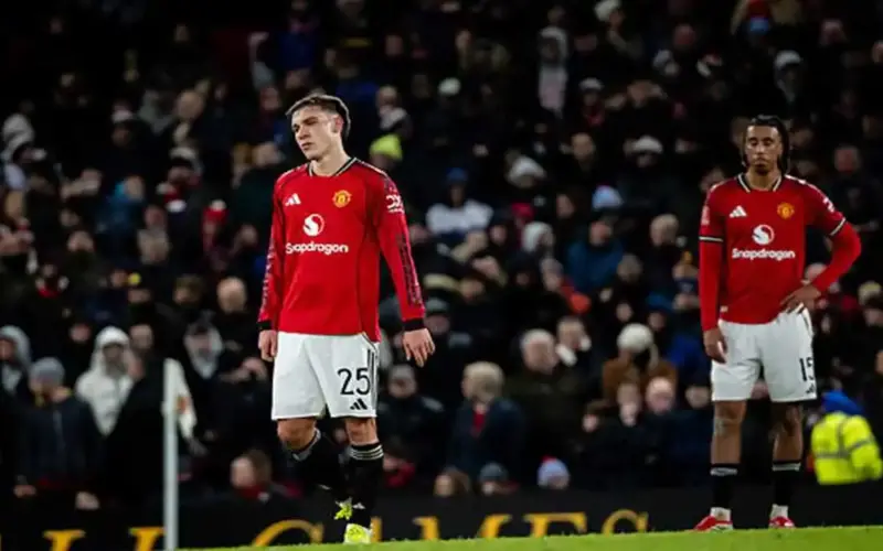 FilGoal | أخبار | ثنائي الدوري الإنجليزي ينضم لسباق التعاقد مع لاعب مانشستر يونايتد